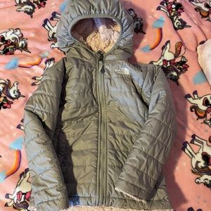 Girls The North Face reversible Mossbud jacket